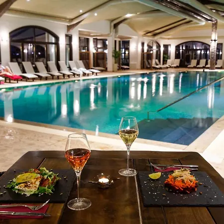 Wine & Complex Hotel