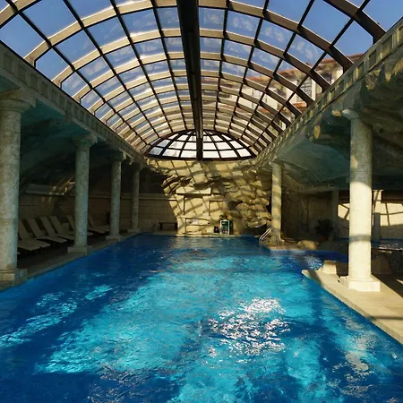 Wine & Complex Hotel 4*