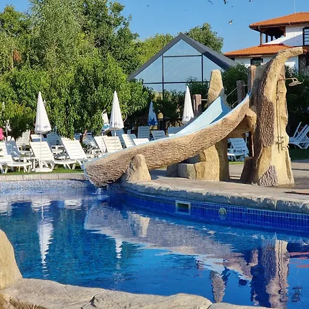 Wine & Complex Hotel 3*