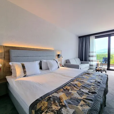 Hotel Wine & Complex Starosel