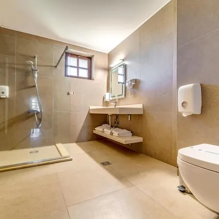 Hotel Wine & Complex Starosel