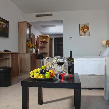 Wine & Complex Starosel