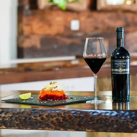 Hotel Wine & Complex 3*