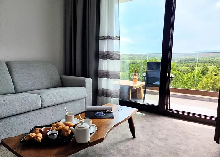 Szálloda Wine & Complex Sztaroszel