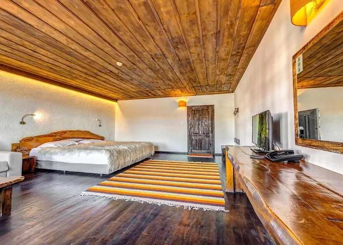 Wine & Complex 4* Sztaroszel